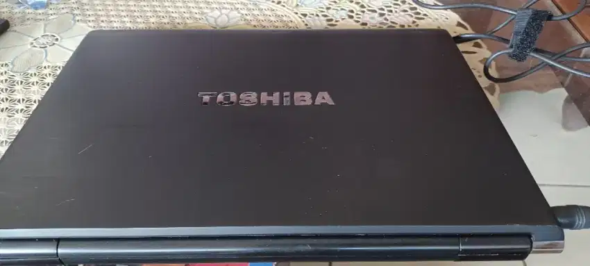 Laptop Toshiba Dynabook R731