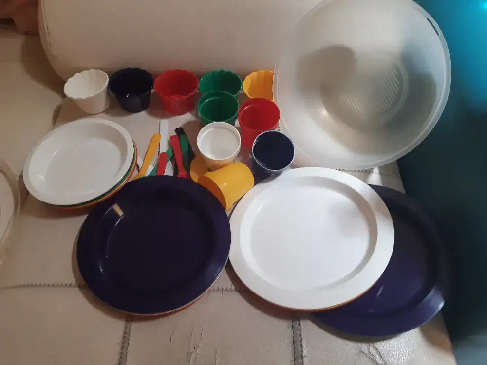 Perlengkapan Makan Anak/Piring plastik