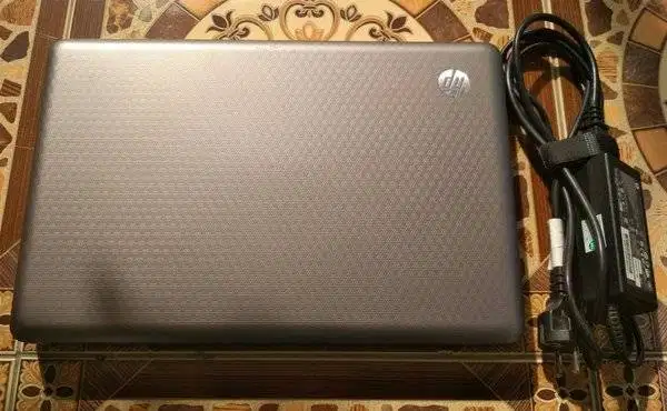 Laptop HP G42 & HP G32 (Dua2nya minus nyala tapi gak tampil)