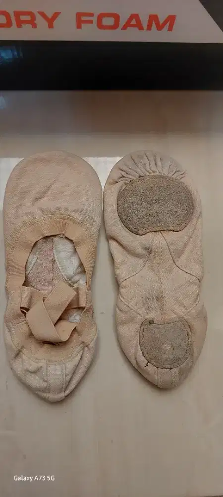 Sepatu ballet anak