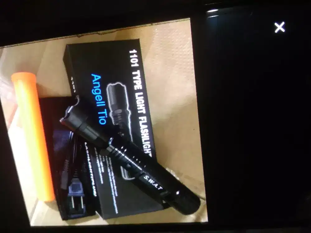 Lampu senter listrik senter 2 in 1 stun gun stungun alat kejut listrik