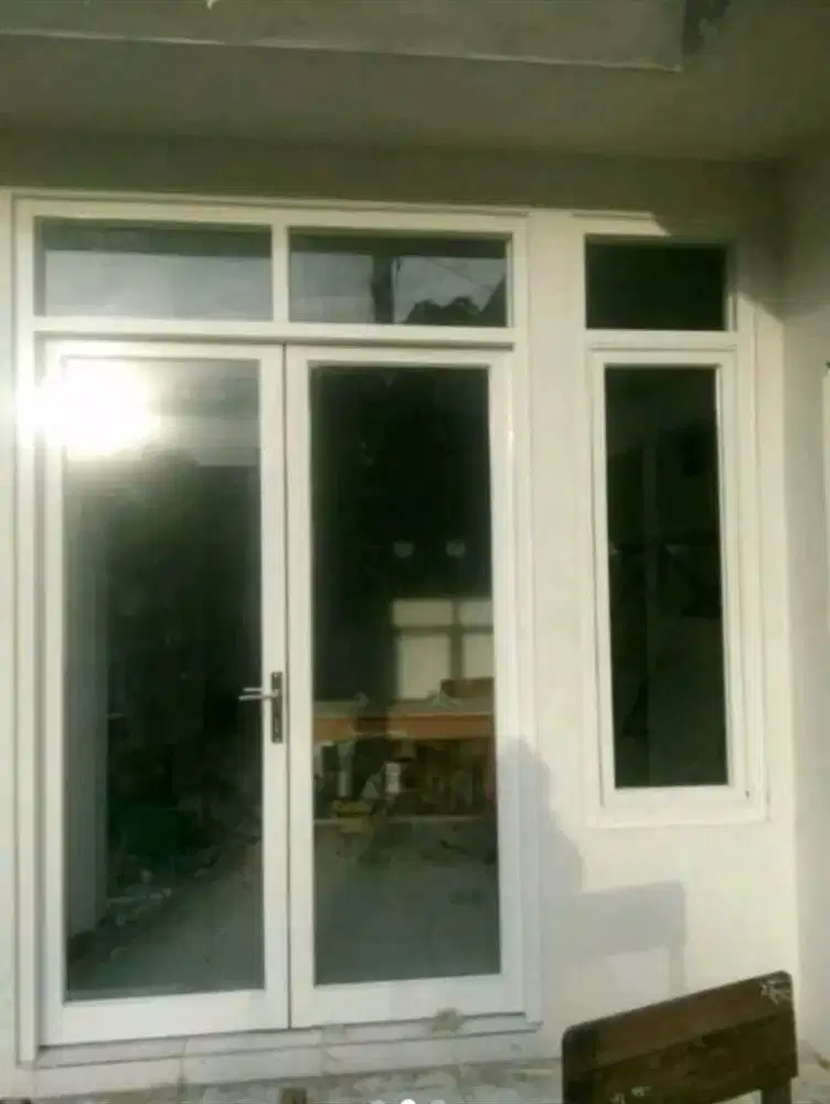 Jendela kusen aluminium dan pintu aluminium