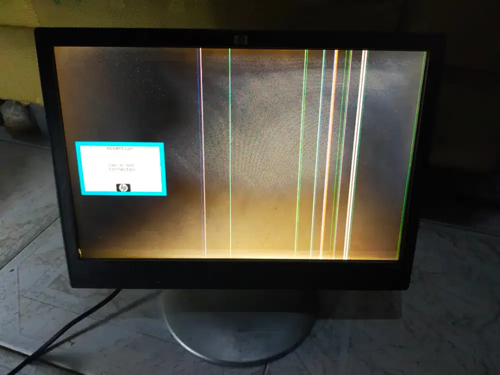Monitor hp w17e bekas