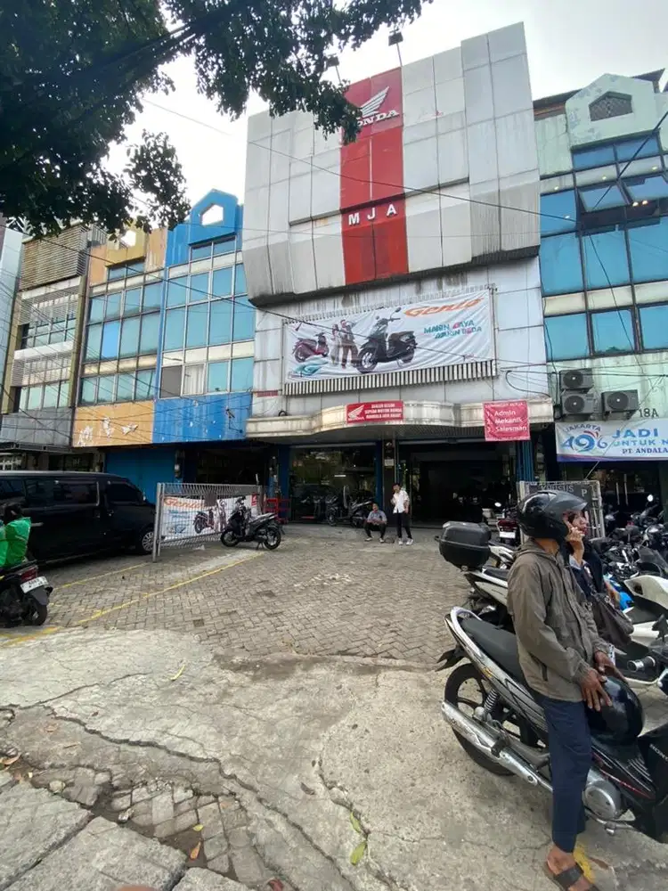 Di Butuhkan Segera Admin