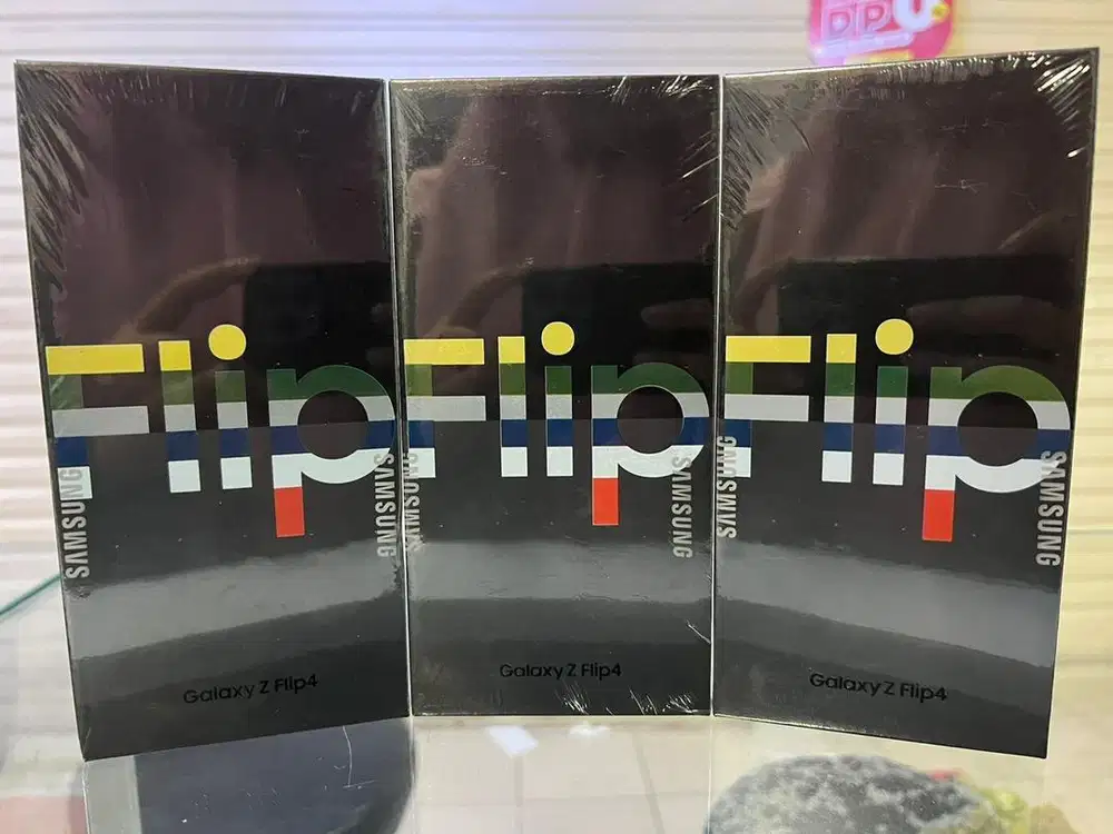 Ingin beli samsung z flip 7 6 5 seken baru yg punya tawarin cod lngsng
