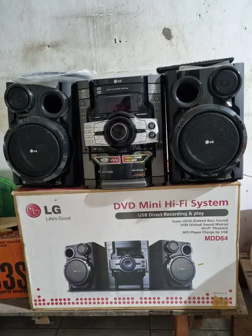 Mini Compo LG MDD 64 DVD Hi Fi system