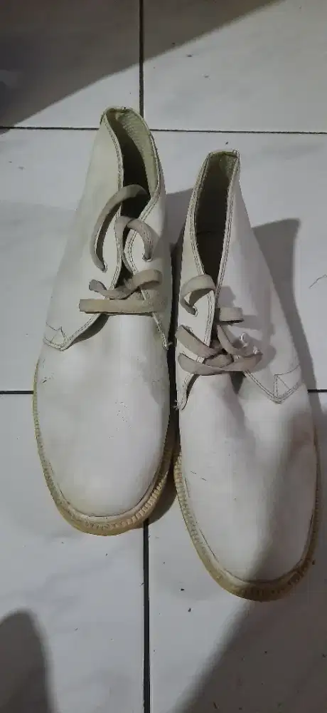 Sepatu kulit semi boot Size 42