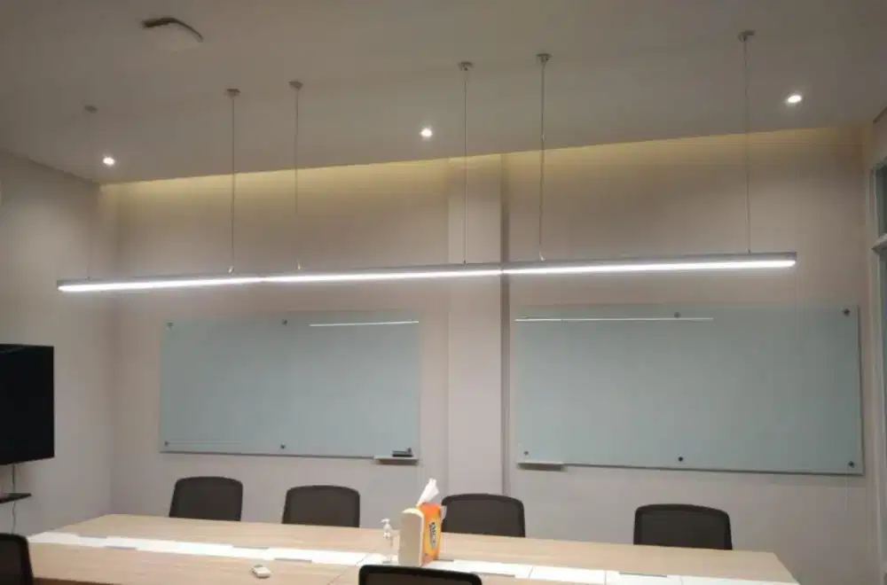 Papan tulis kaca / Glassboard UK 100x200 cm Tempel dinding