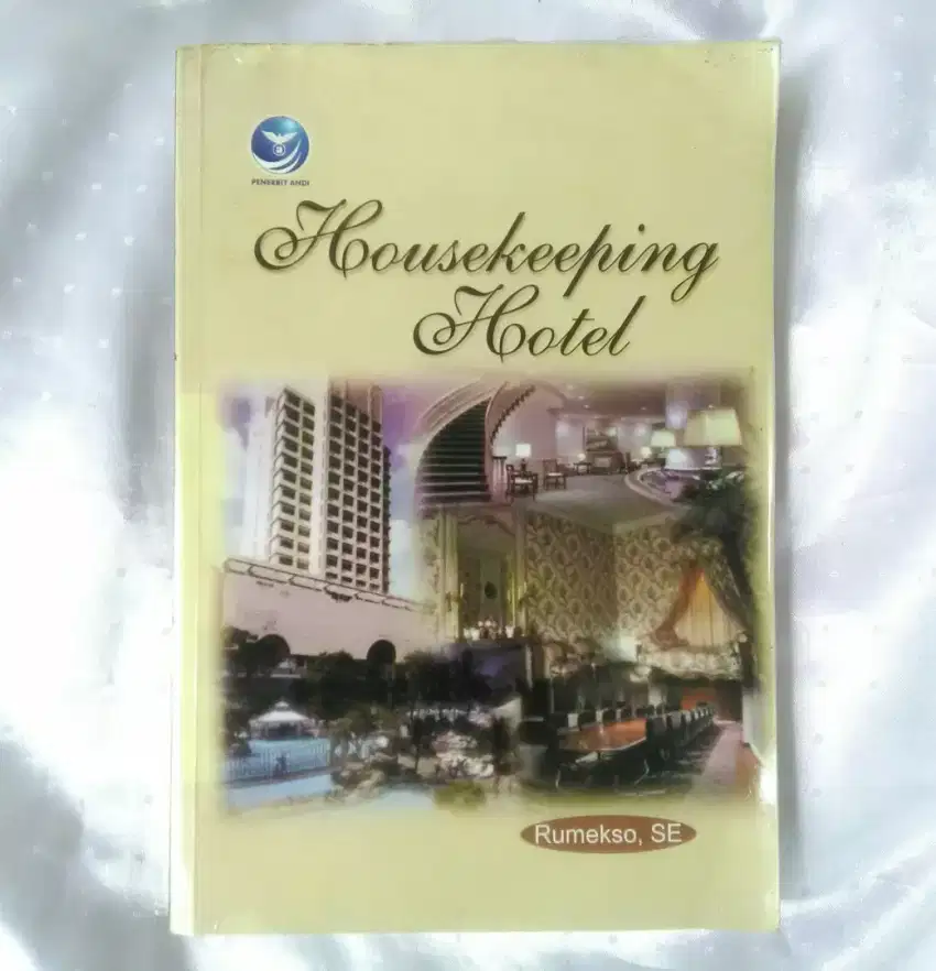 BUKU HOUSEKEEPING HOTEL