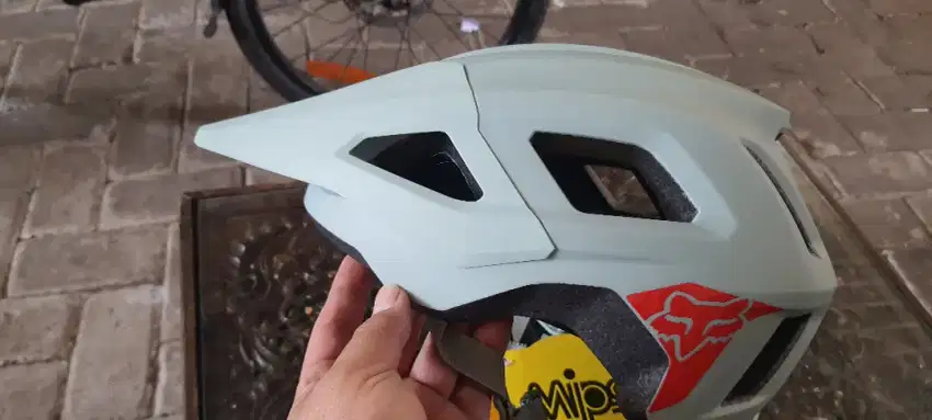 Helm fox mainframe mips mtb xc enduro