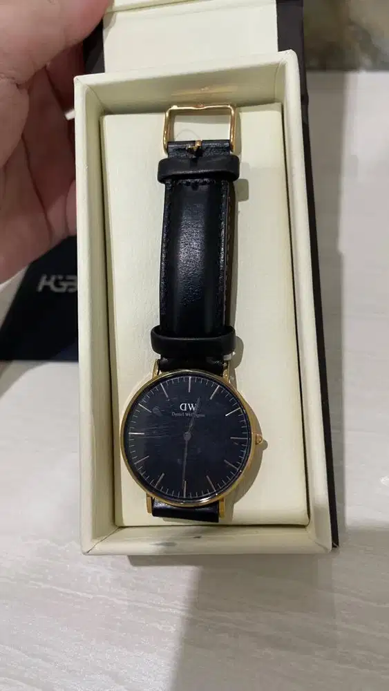 Jual daniel wellington original hot sale