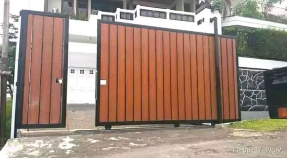 Pagar besi holo galpanis motip grc