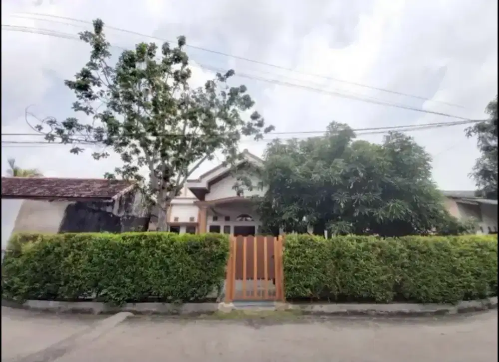 dijual rumah perumnas sako
