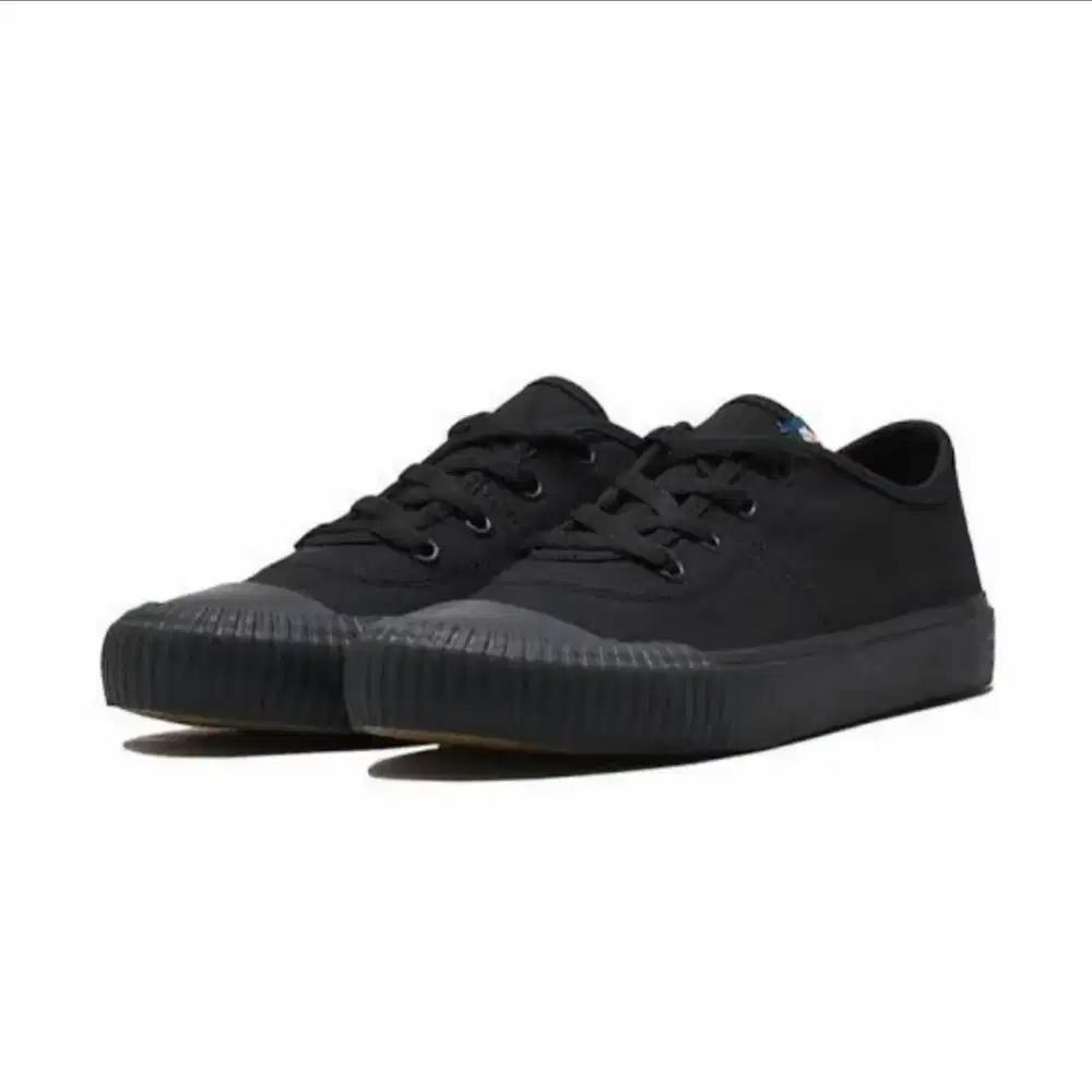 Sepatu Brodo Low Vulcan All Black