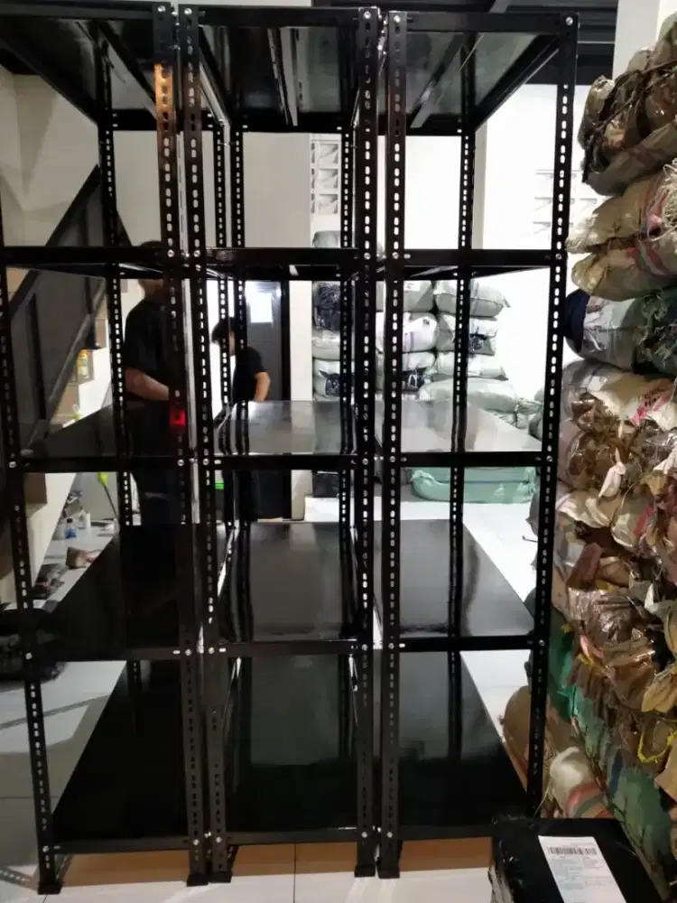 rak besi susun buat warung atau gudang