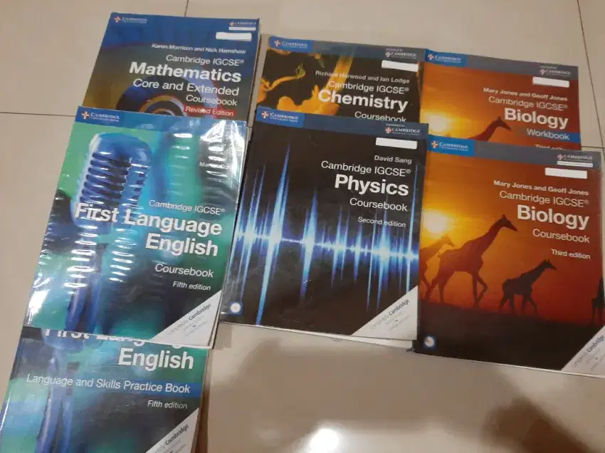 Buku2 Cambridge IGCSE edisi terbaru. GRATIS WORKBOOK