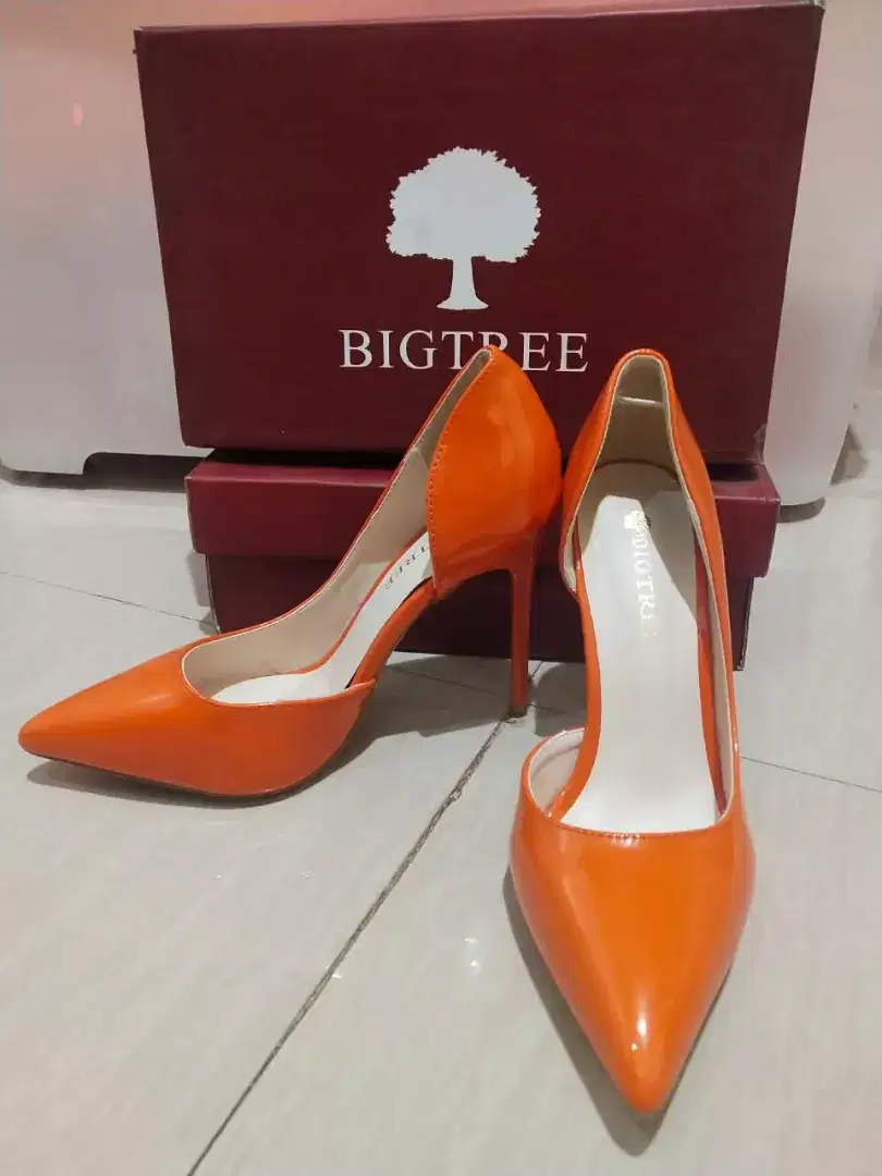 Sepatu heels merk bigtree