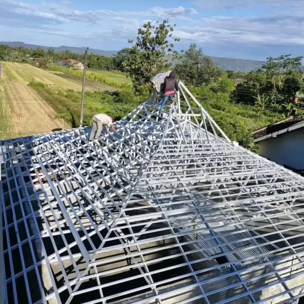 Pemasangan baja ringan model jonglo