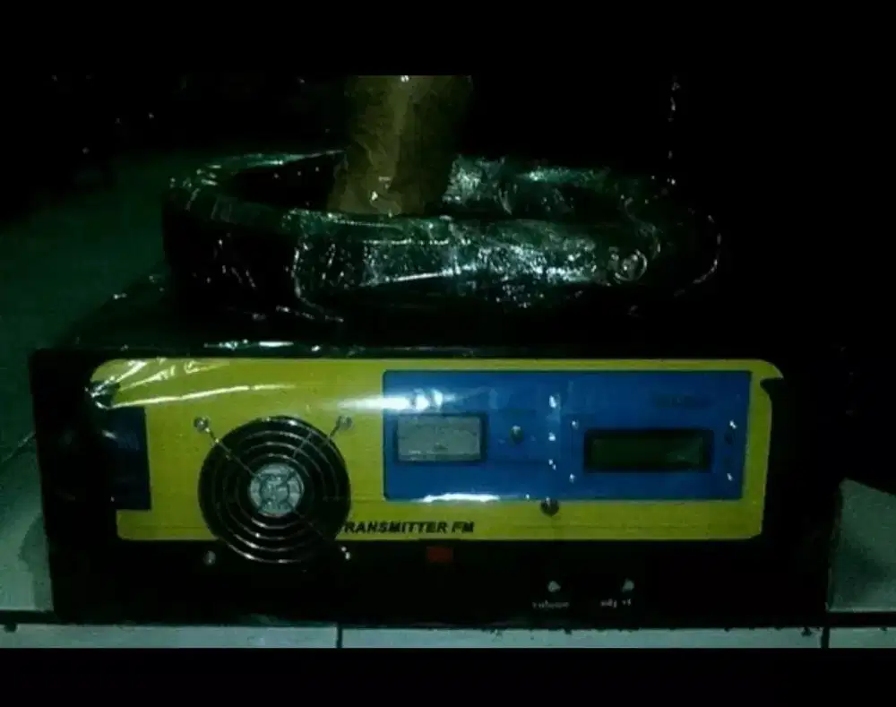 PAKET PEMANCAR FM STEREO PLL LCD 500 WATT SOLID STATE FULL PROTECTION