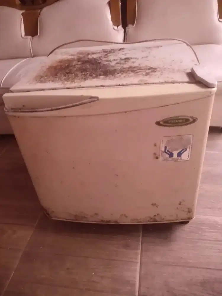 Kulkas Toshiba bekas - Elektronik Rumah Tangga - 913728600