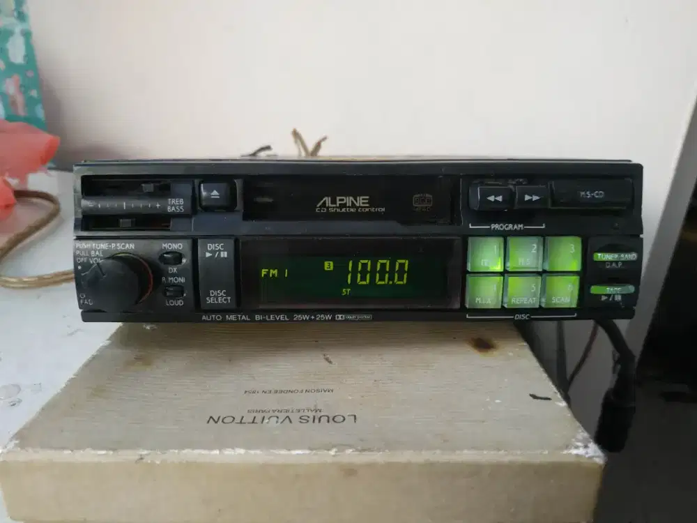 Radio kaset tape model classic th 90 an