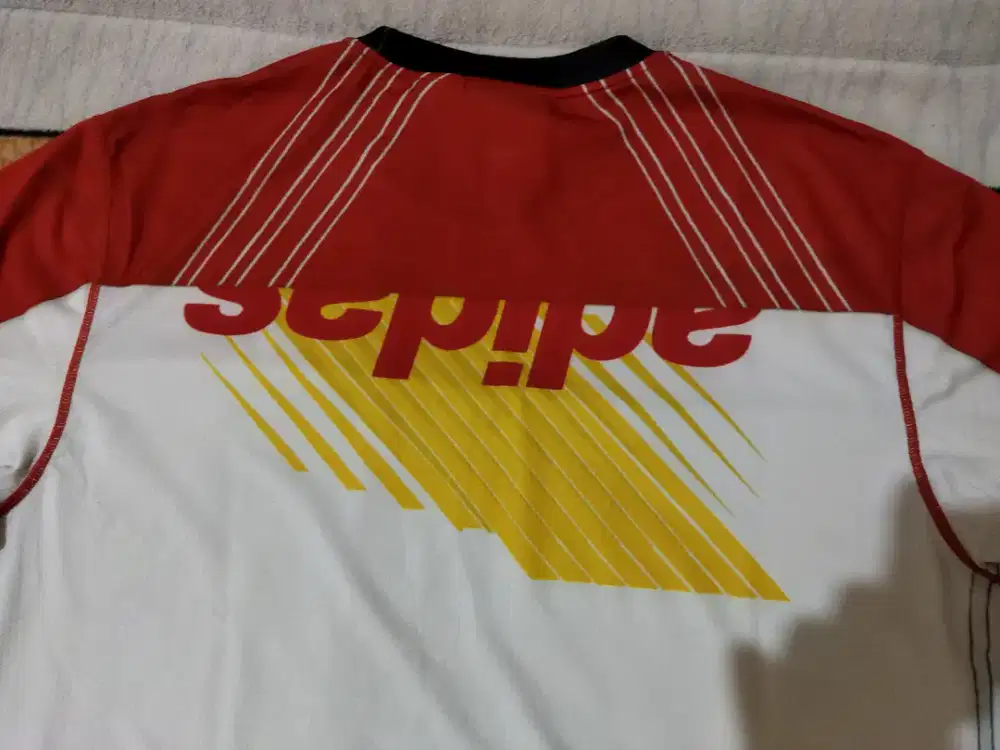 Kaos second adidas Alexander wang