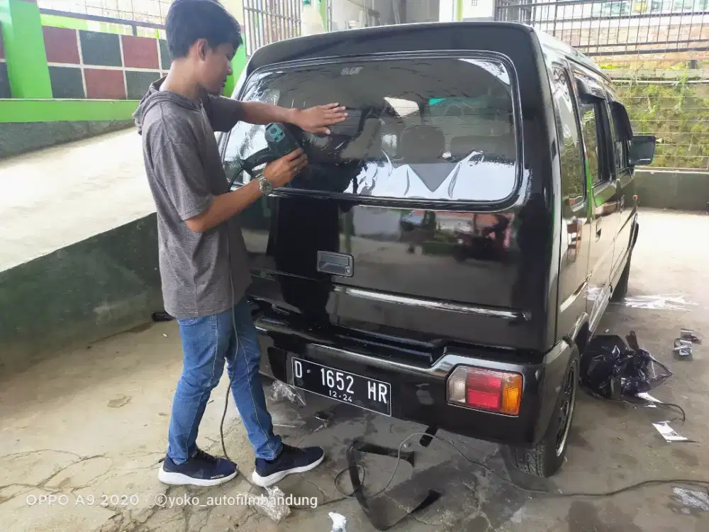 Kaca film mobil murmer berbagai merk ada