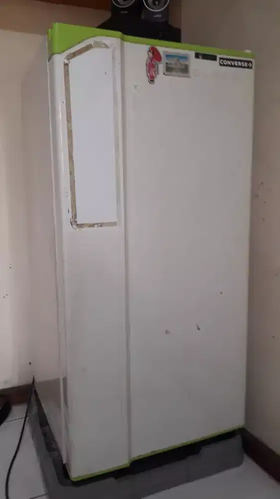 LEMARI KULKAS TOSHIBA GLACIO JAZZ 1 PINTU