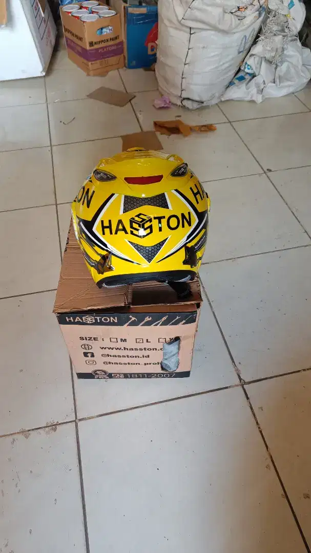 Helm haston baru n keren