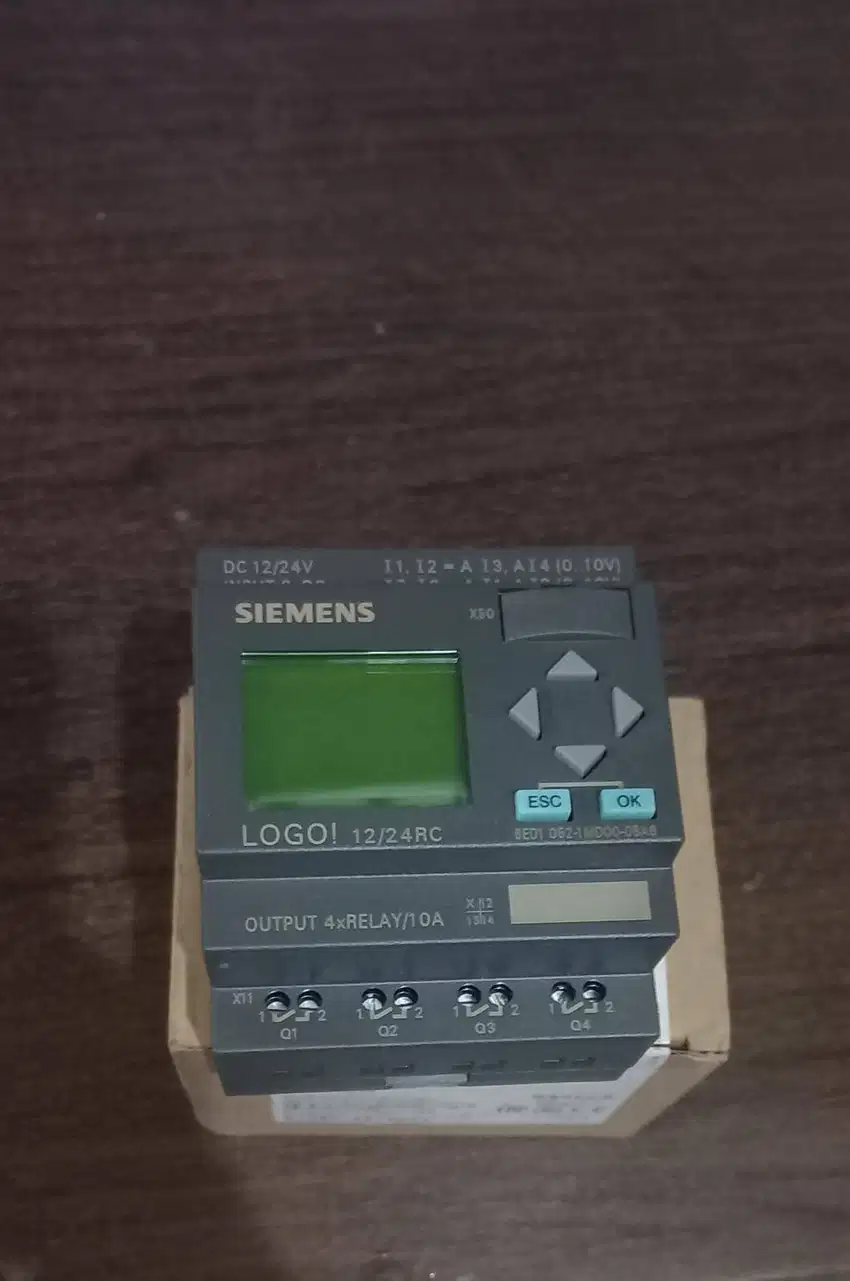 PLC SIEMENS LOGO 12/24RC 10A S ZVJ1NC0813985