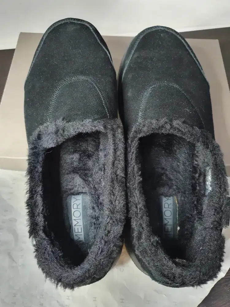 SKECHERS GO WALK BAHAN SUEDE