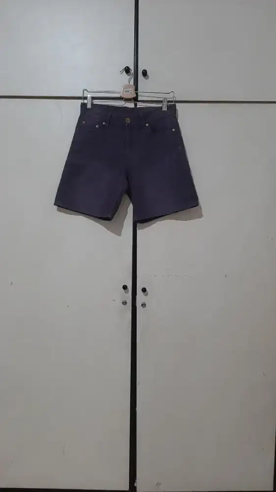 Celana Uniqlo Ungu Size 29