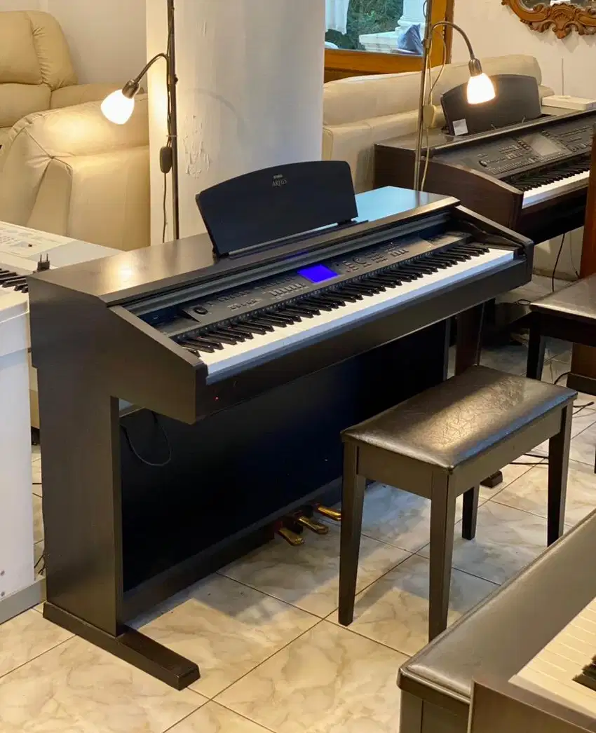 Yamaha Arius YDP-V240 Clavinova DGX Electone Piano Digital Keyboard