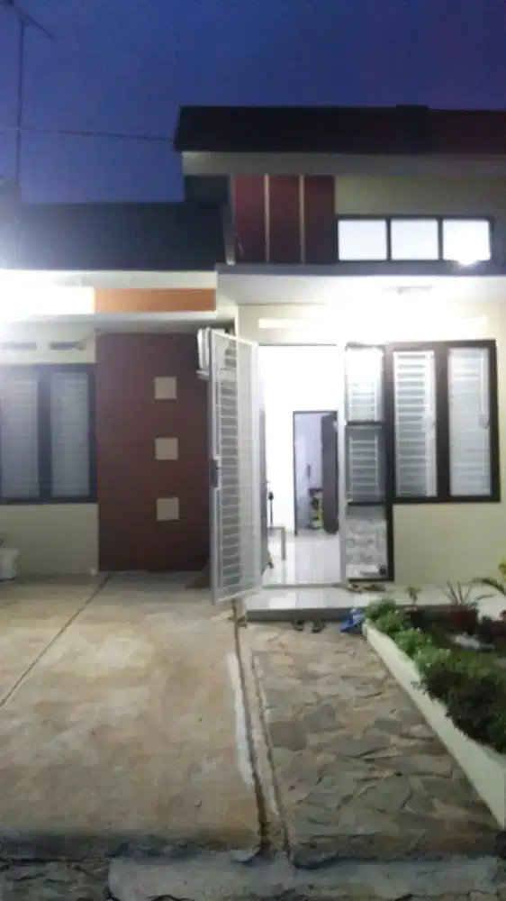 Dijual Rumah siap huni, bisa akses mobil, Dekat GDC Depok