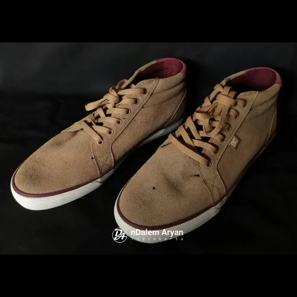 sepatu casual sneakers DC original