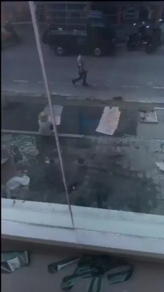 Stiker sanblas kaca film stiker anti sorot sinar matahari