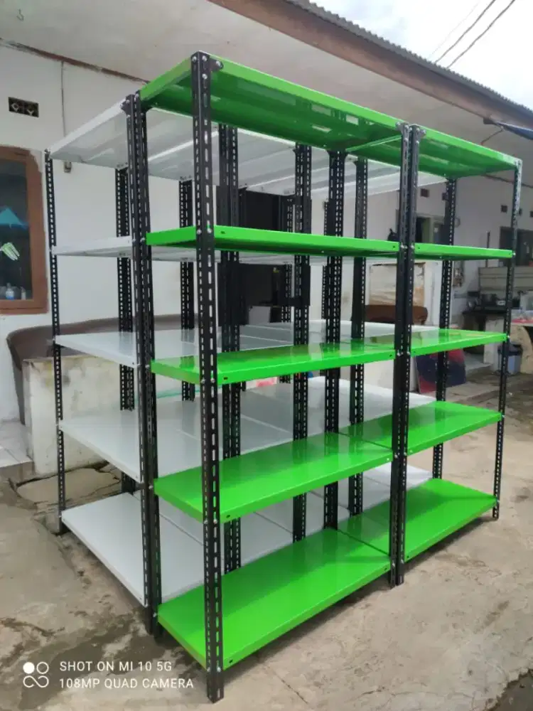 rak besi hitam bagus pisan