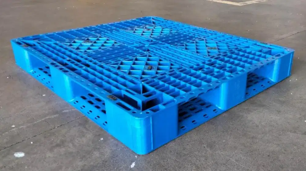 Palet plastik dan ketanjang