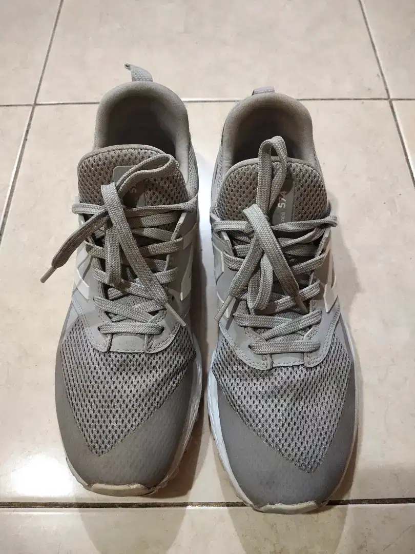 Sepatu running New Balance uk 44 second