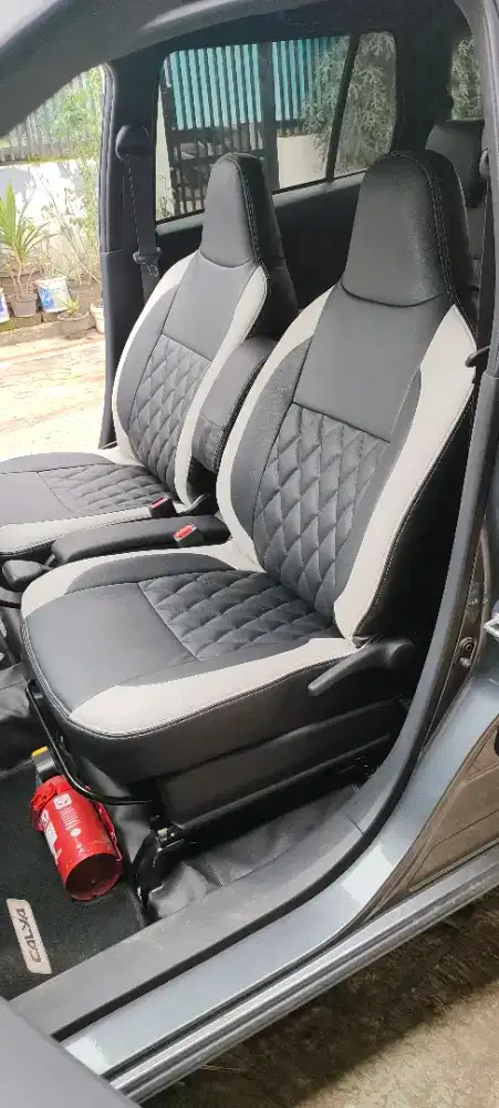 Cover sarung jok mobil semua rapih dan berkualitas