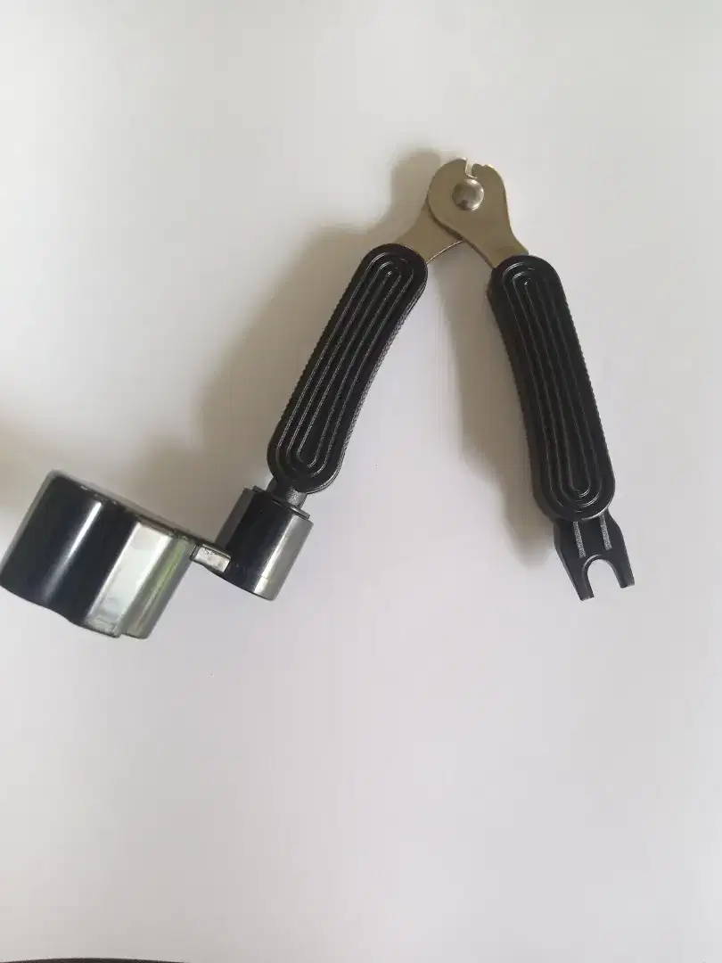 Guitar Tools 3 in 1, string winder, cutter, puller