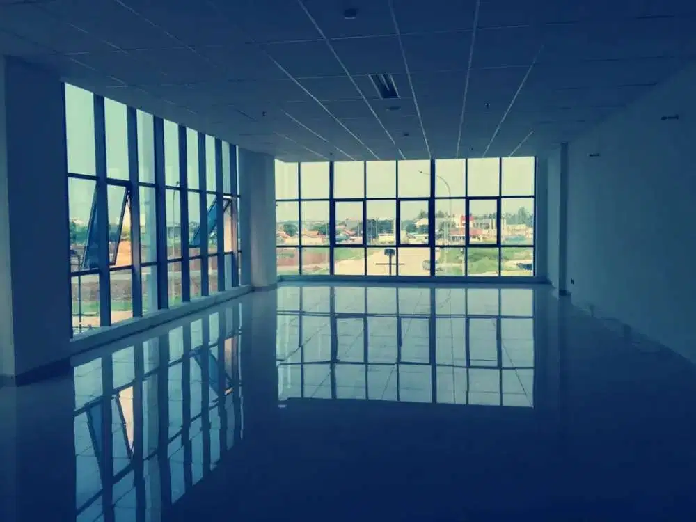 Disewakan Ruko Hoek CBC 6 Lantai - 2 Basement akses Tol Bandara Soetta