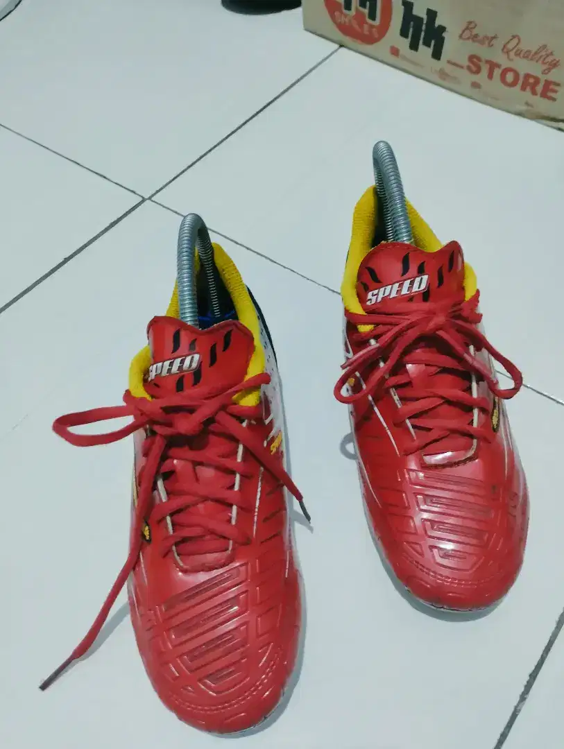 Sepatu Olahraga Futsal Speed