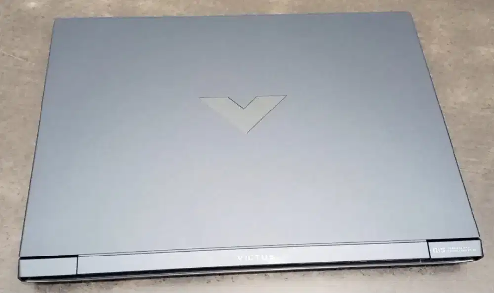 HP VICTUS GAMING 15 FB3744AX