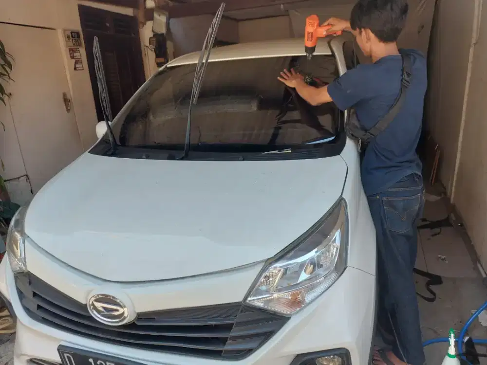 kaca film mobil spesialis panggilan