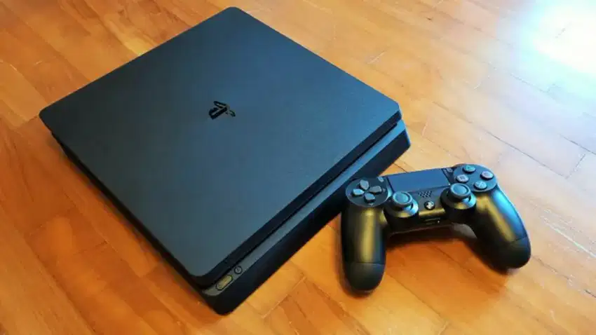 Saya ingin cari ps 4 slim ps4 fat pro 1tb/500gb boleh ditawarin saya