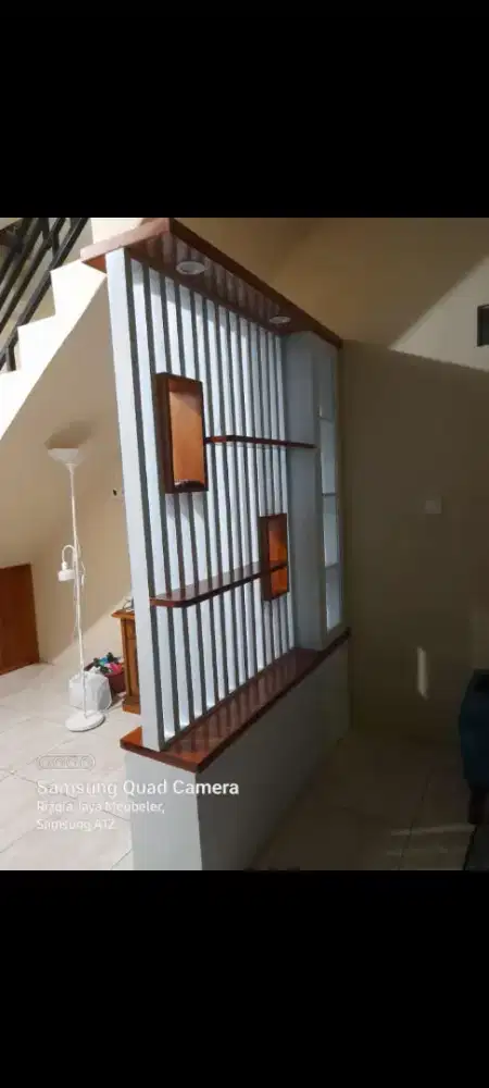 partisi penyekat ruangan