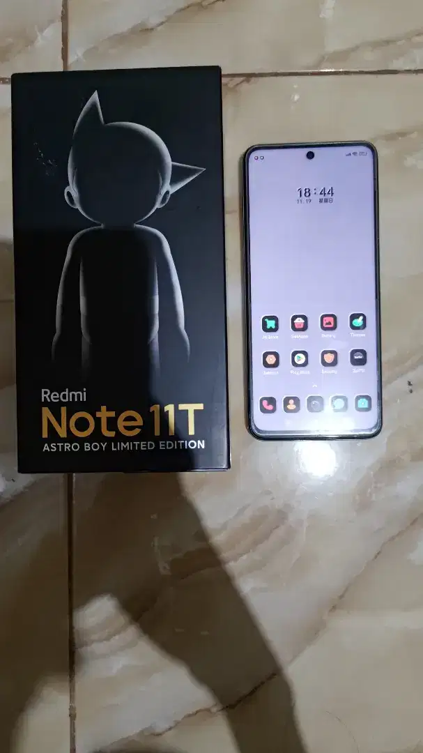 Redmi Note 11T pro Astro Boy 8/256