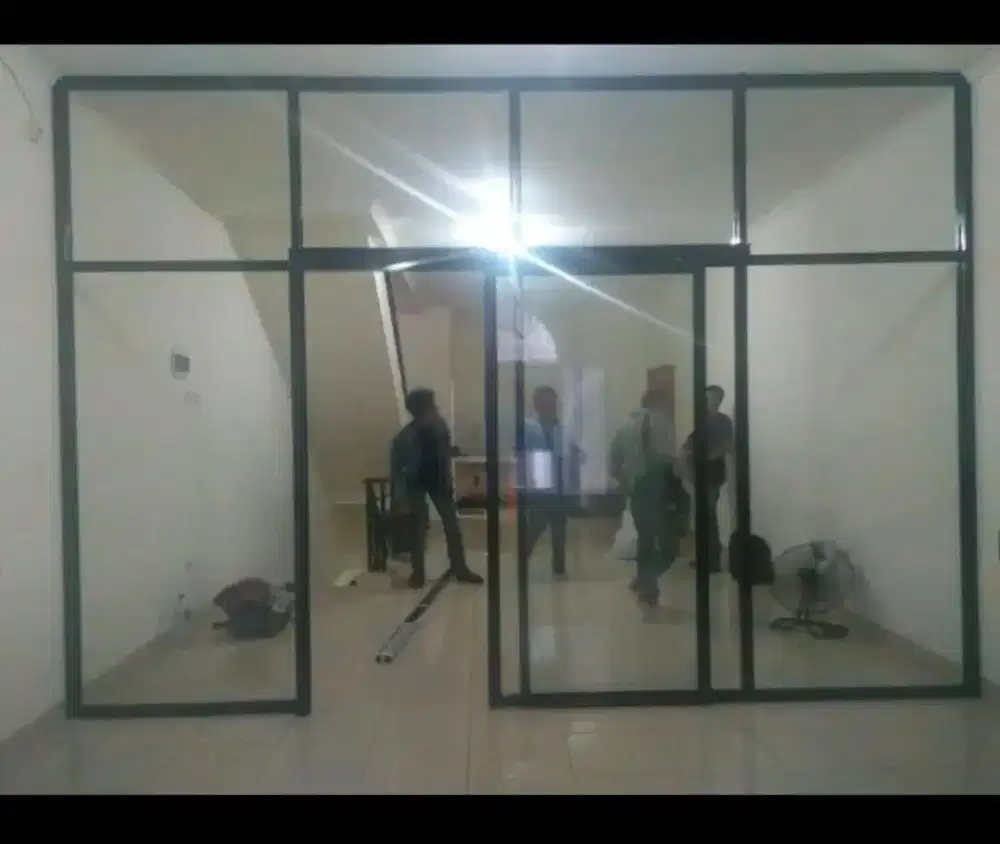 Partisi sekat ruangan