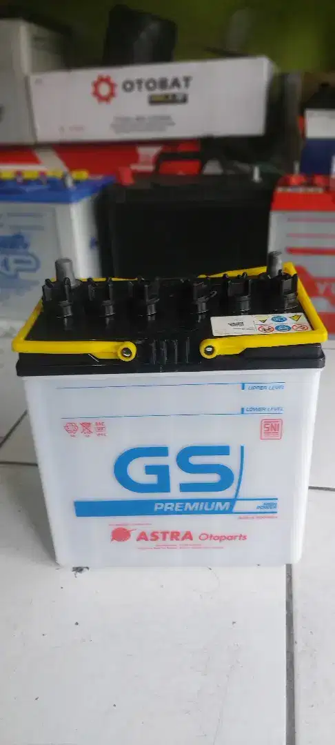 aki mobil baru dan seken
